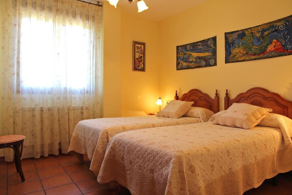 Hotel Los Arrenes De Tarancueña Rum bild