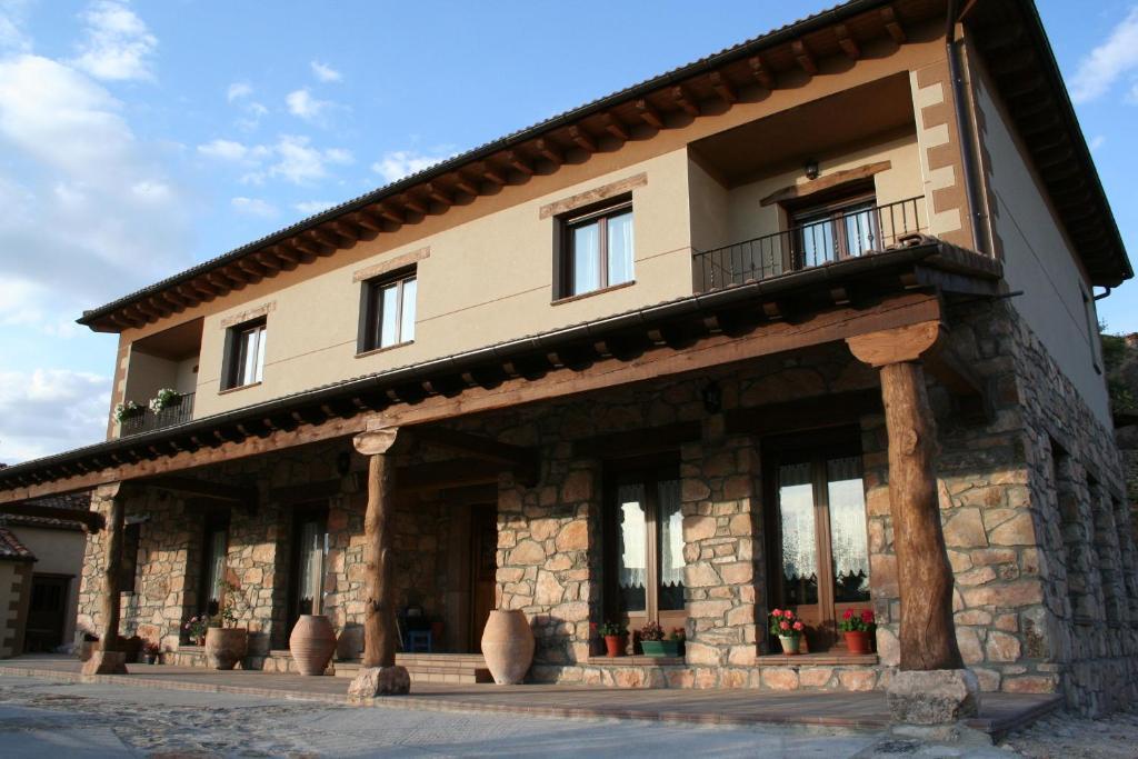 Hotel Los Arrenes De Tarancueña Exteriör bild