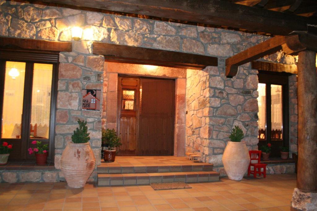 Hotel Los Arrenes De Tarancueña Exteriör bild
